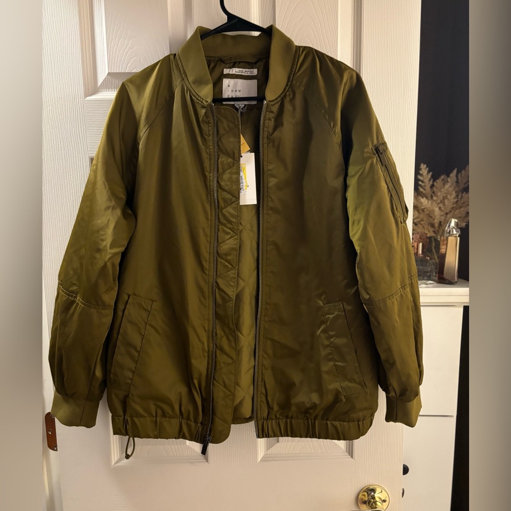 Bomber jacket A New Day olive green